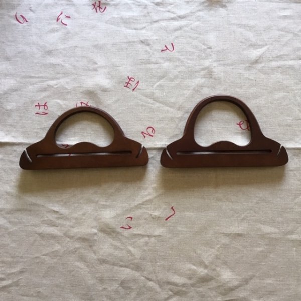 左が旧タイプ 右が新タイプ